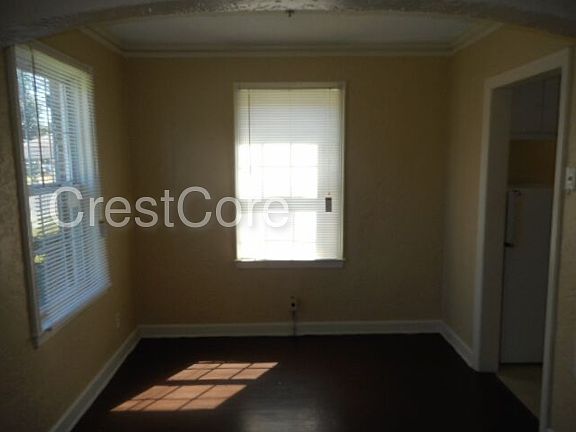 5th image of 907 N Belvedere Blvd