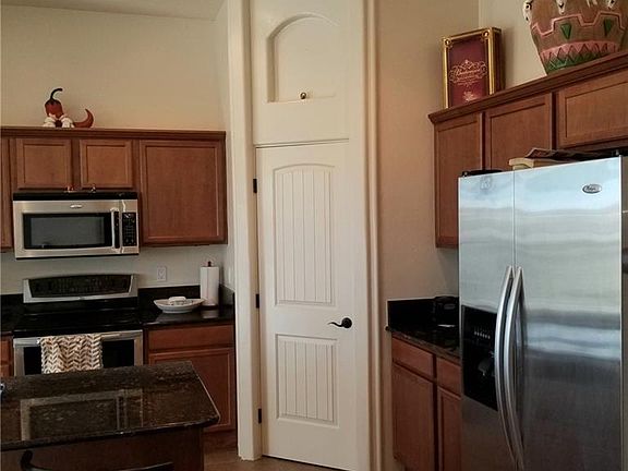 3rd image of 16 Wild Quail Cir