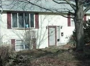 15 Juniper St, Barrington, RI 02806