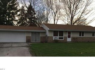 3220 Summit Rd, Ravenna, OH 44266