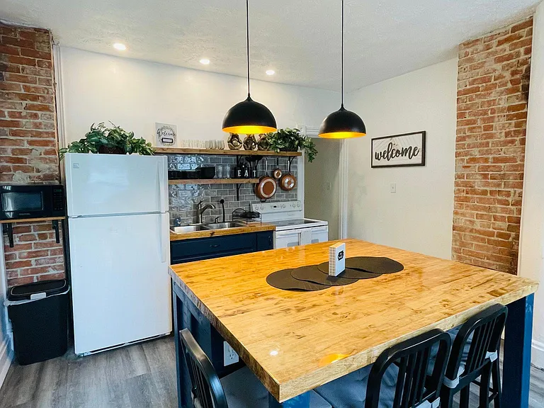 445 Ross Ave #1 — Photo 7