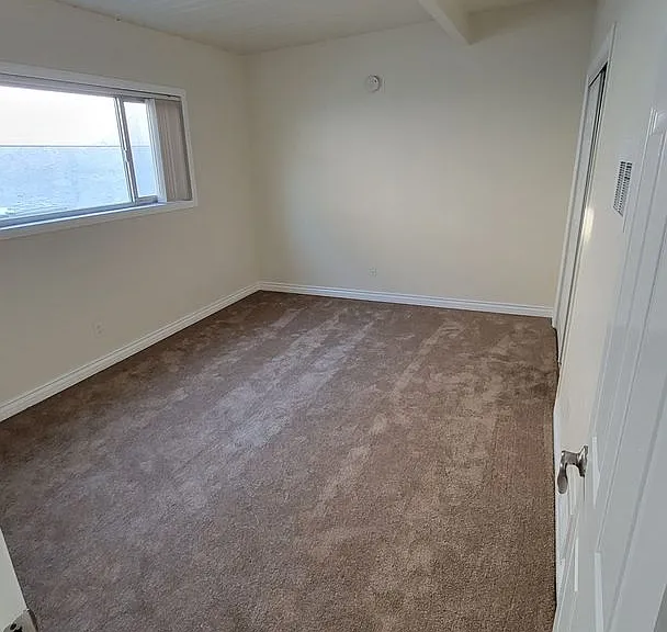 Park Verdugo Apartments — Photo 26
