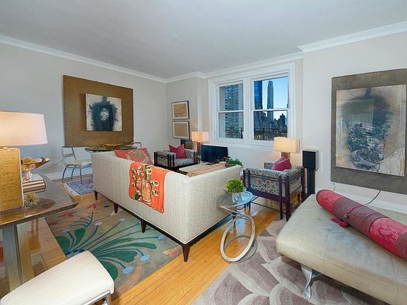 3rd image of 26 E 63rd St APT 11B