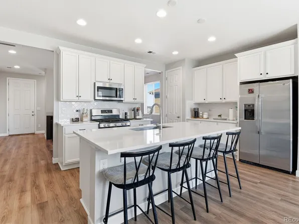 924 N Waterloo Street, Aurora, CO 80018