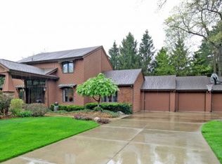 9548 Autumnwood Cir, Kalamazoo, MI 49009