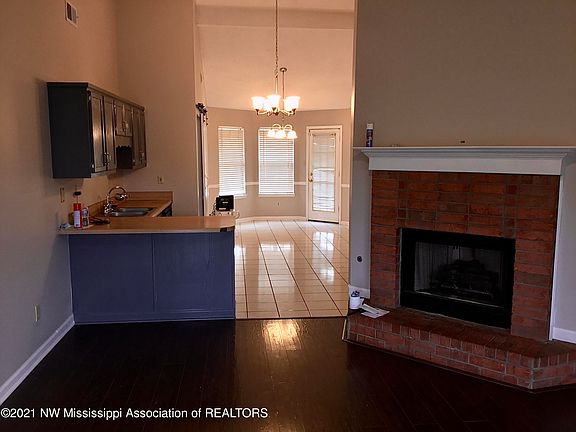 5th image of 5923 Kentwood Dr