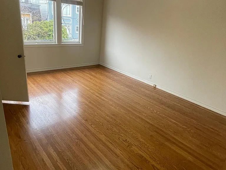 1003 Lombard St — Photo 15