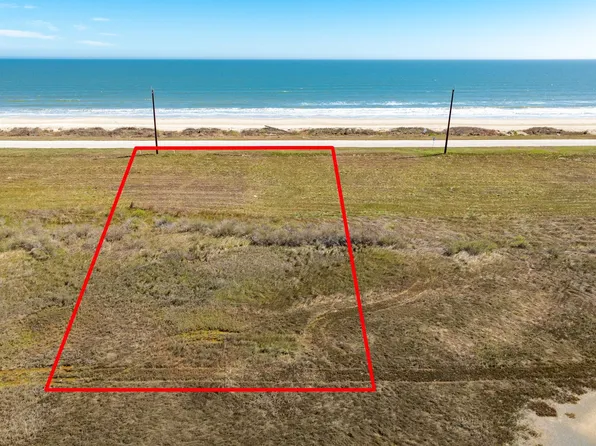 11835 Bluewater Dr, Freeport, TX 77541