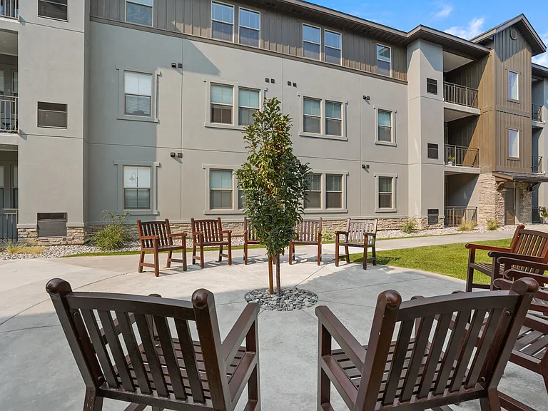 Sparrow Hill Apartments — Photo 34