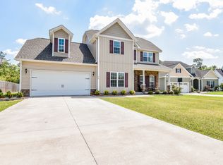 219 Wedgefield Cir, Maple Hill, NC 28454