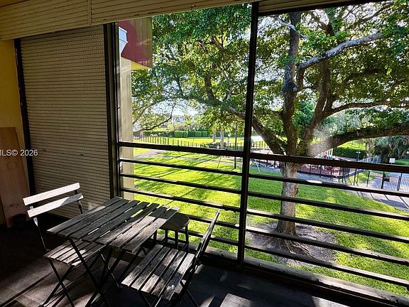 4th image of 3390 Foxcroft Rd #C305