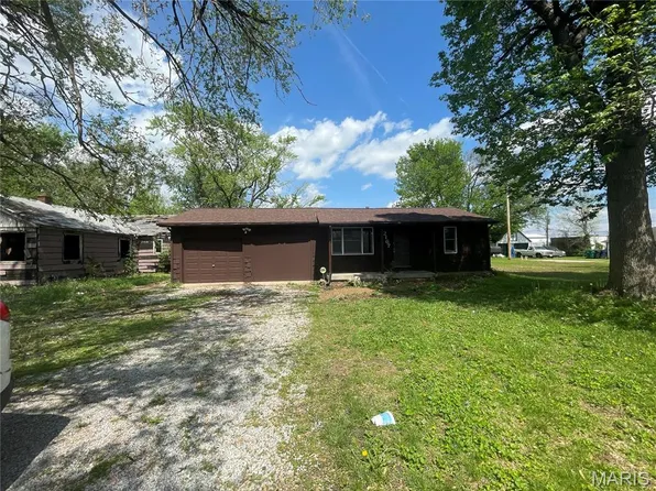 2167 Sandy Ridge Rd, Cahokia, IL 62206