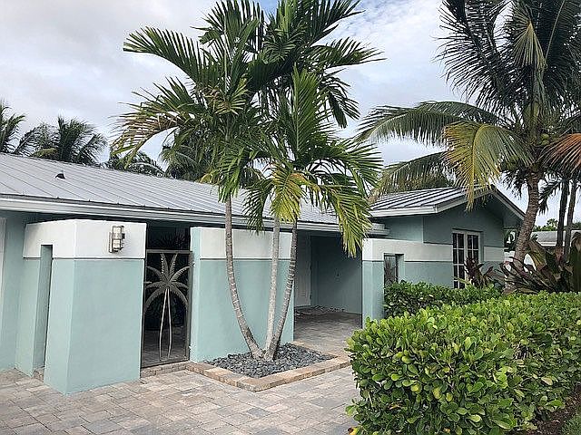 2nd image of 2111 NE 32nd Ct
