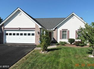 29 Osprey Ln, Falling Waters, WV 25419