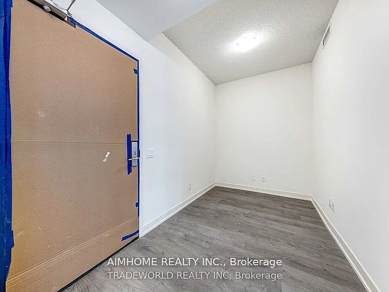 4955 Yonge St #1205 — Photo 8