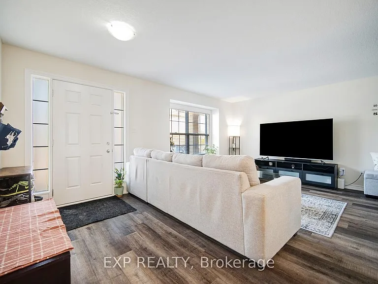 3320 Meadowgate Blvd #14 — Photo 7