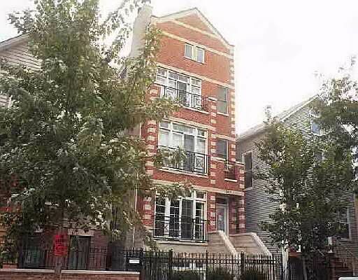 1st image of 2427 N Greenview Ave APT 1