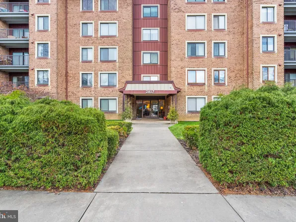 2817 Jermantown Rd APT 610, Oakton, VA 22124
