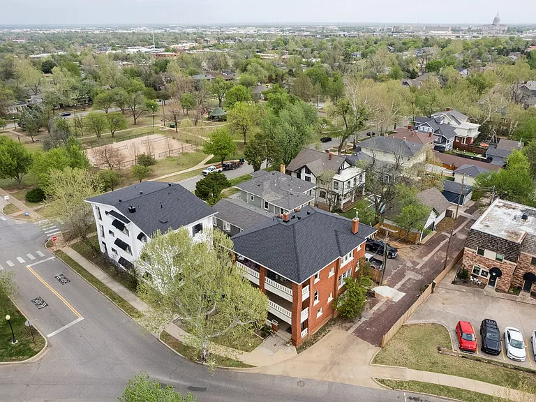 1814 N Shartel Ave #2 — Photo 6