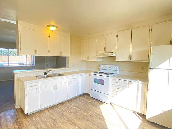 3rd image of 628 Madison Ave APT 3