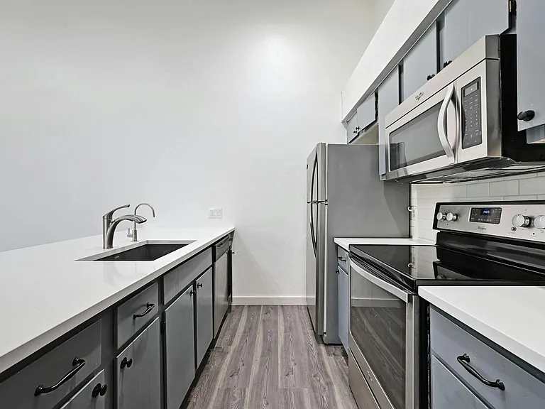 1705 Crossing Pl #130 — Photo 4