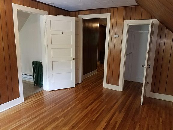 4th image of 602 1/2 E 23rd Ave