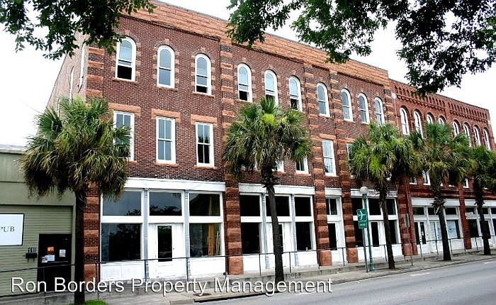 1st image of 112B W Hill Ave APT 2