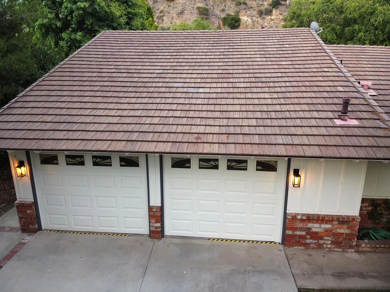 4 bed, 2584 sqft, $5,975 — Photo 3