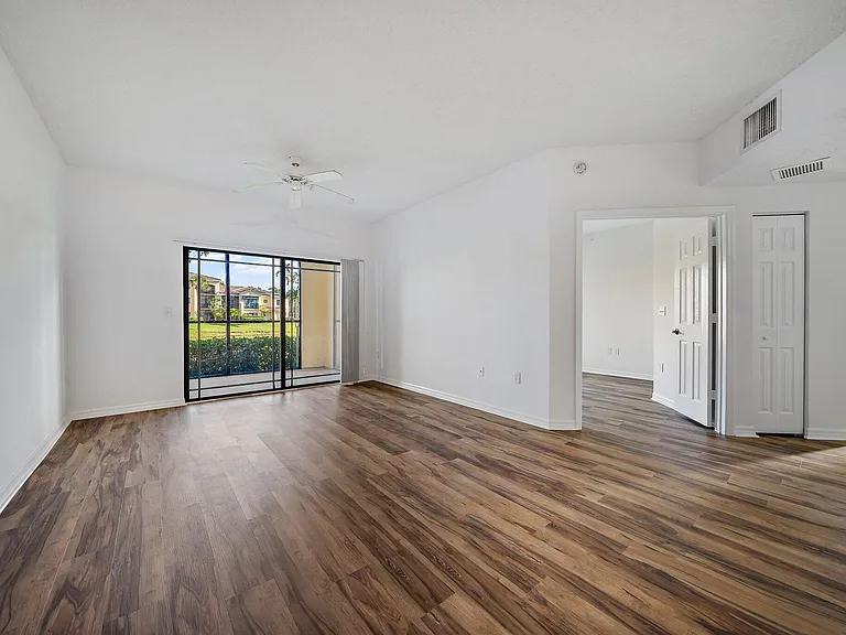2725 Anzio Ct #107 — Photo 12