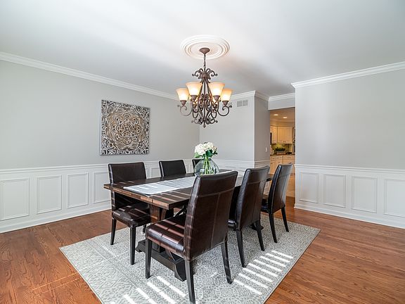 3rd image of 1128 Kinsie Ct