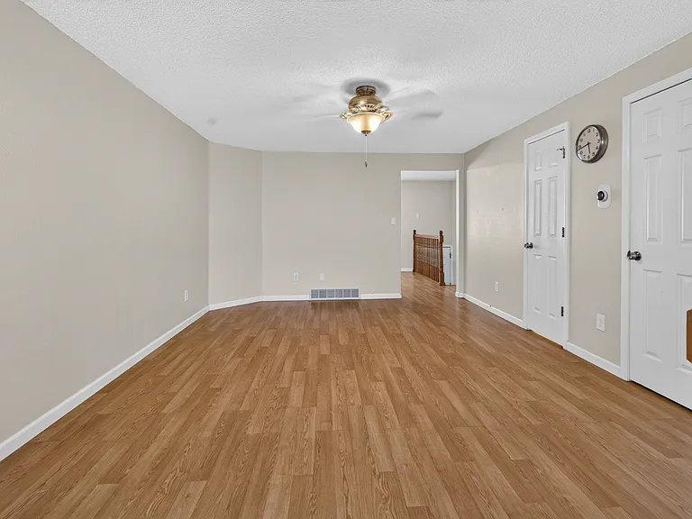 1434 Hover St #2 — Photo 5