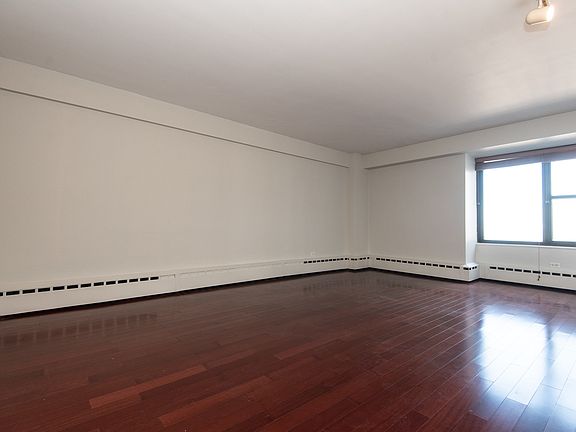 4th image of 3420 N Lake Shore Dr APT 10N