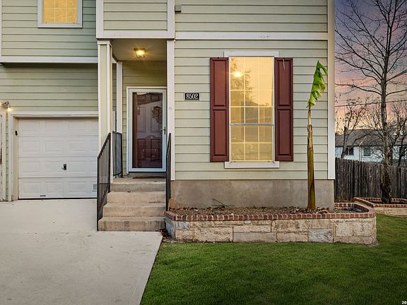 2nd image of 8502 Sarasota Woods