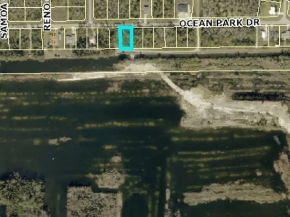 185 Ocean Park Dr, Lehigh Acres, FL 33972