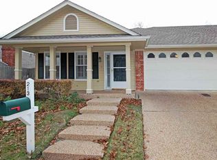 213 Village Cir, Waco, TX 76710