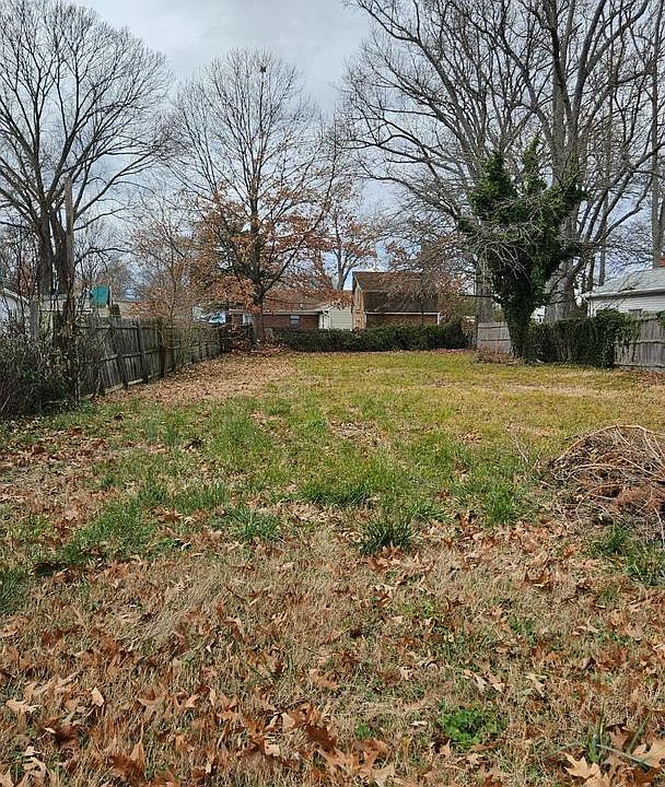 2nd image of 315 Lossing Ave