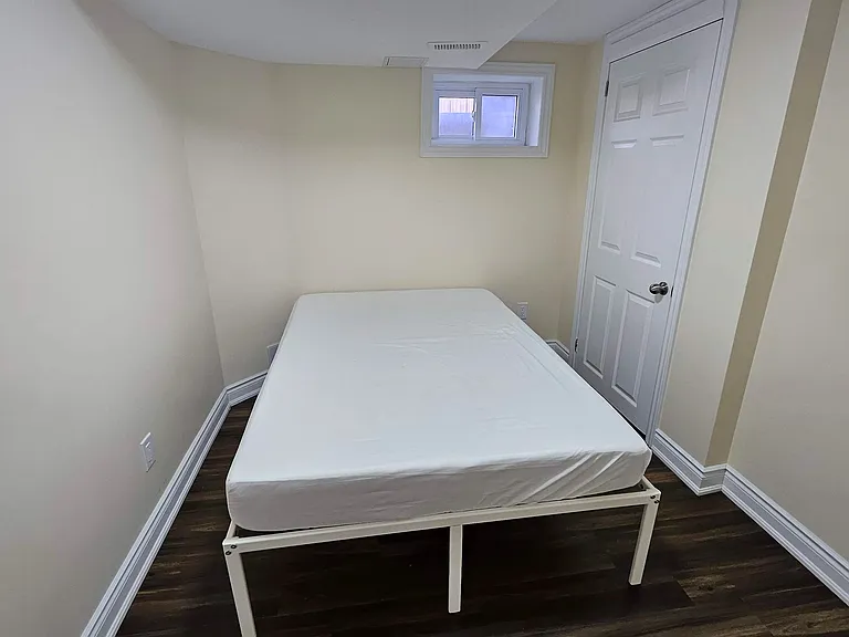 46 Appleby Dr #BASEMENT — Photo 12