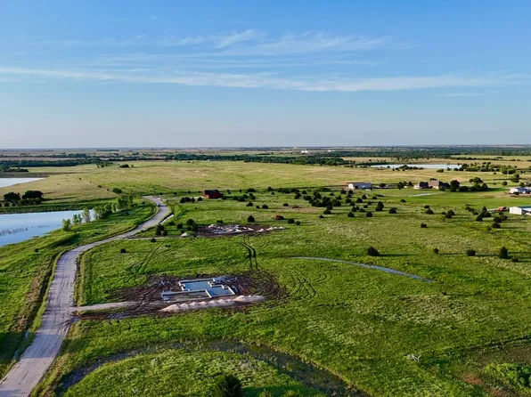 14 E 880th Rd, Cashion, OK 73016