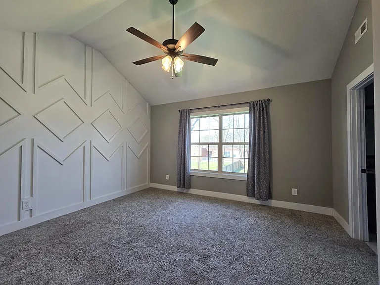 414 Oak St — Photo 23