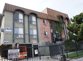 1611 N Hobart Blvd #204, Los Angeles, CA 90027