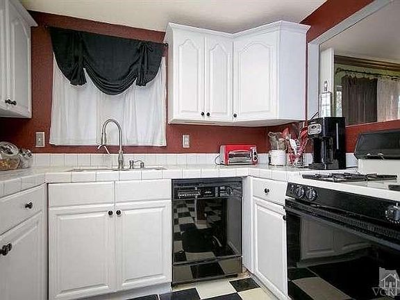 3rd image of 1163 Ramona Dr