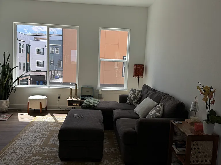 830 Josephine Way — Photo 5