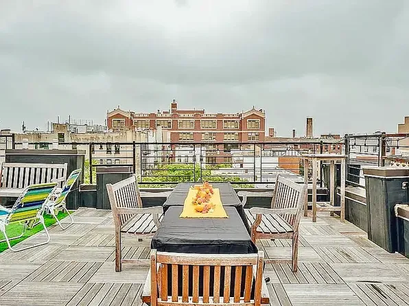 210 Humboldt St APT 1, Brooklyn, NY 11206