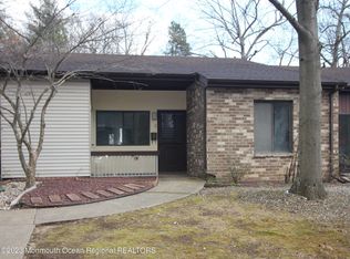 101 Arrowood Rd UNIT C, Manalapan, NJ 07726