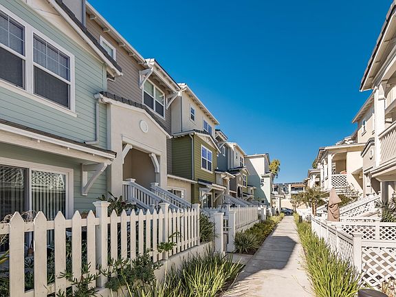 3665 Islander Walk-2