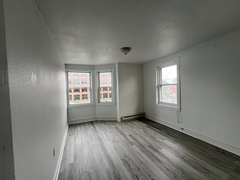 536 Lancaster Ave #2F — Photo 10