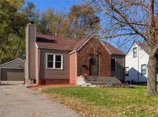 3502 64th St, Urbandale, IA 50322