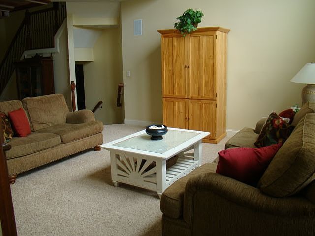 1st image of 9853 Cape Ct