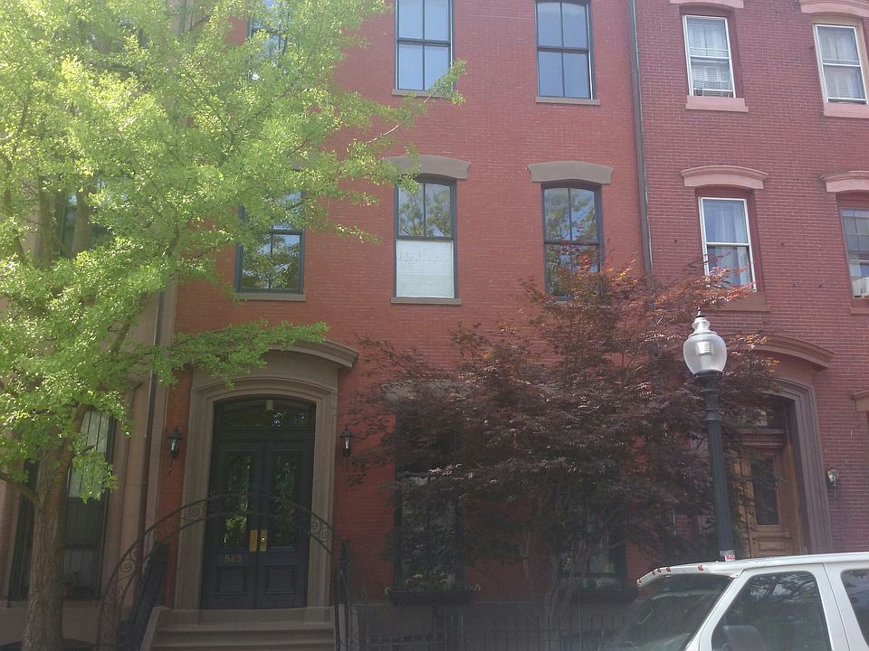 2nd image of 543 Massachusetts Ave APT 4