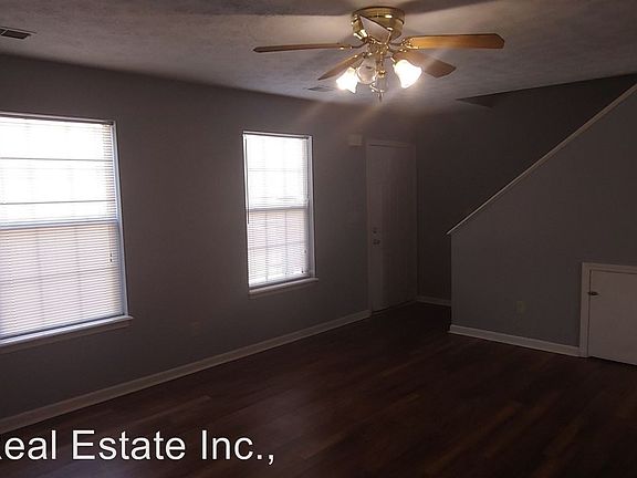 4th image of 322 Turfway Dr